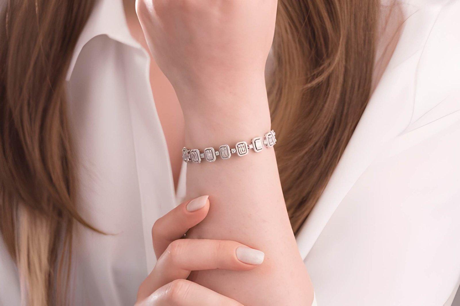 Can Stylish Bracelets Transform Even Your Simplest Outfits