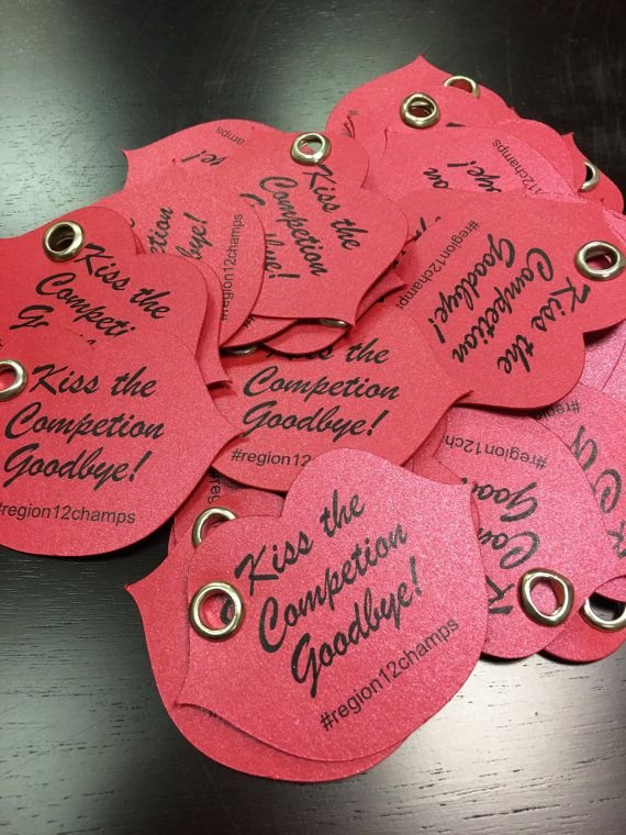 custom lips tags