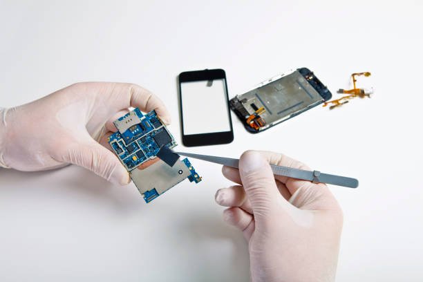 When your phone stops working, it can disrupt your entire day. Whether you have a cracked screen, a weak battery, charging issues, or software problems, finding a dependable Phone Repair Shop Dudley is important. A professional repair service can restore your device quickly and help you avoid the cost of purchasing a new phone.