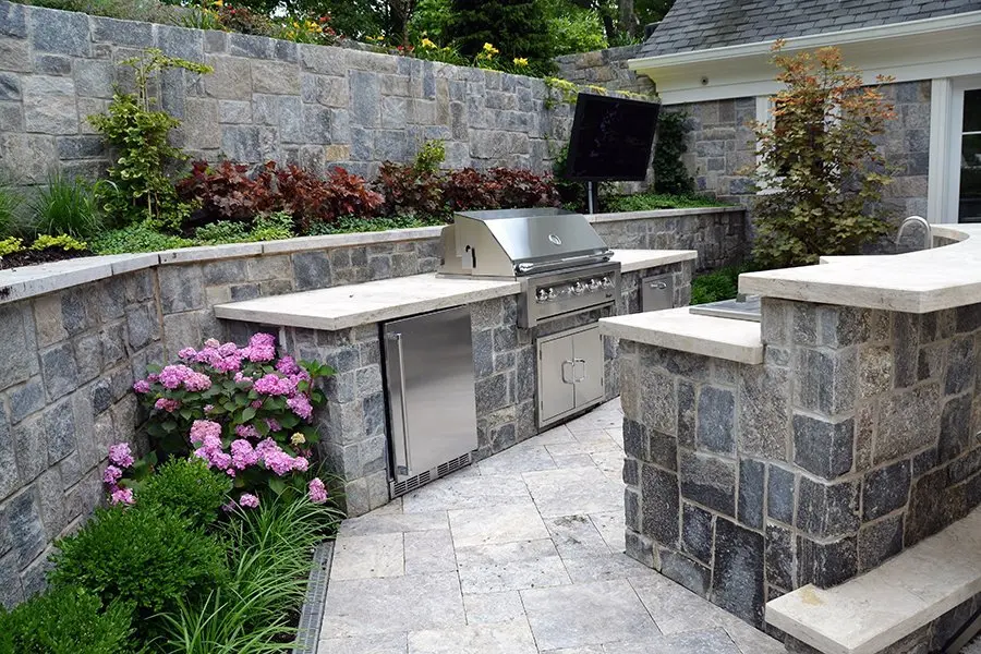 outdoor kitchen installation in Dallas TX